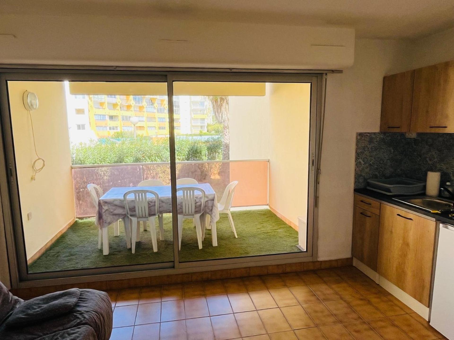 T2 ,4 Couchages ,Climatise ,Terrace ,En Face D'Aqualand ,Plage Rochelongue Agde Kültér fotó