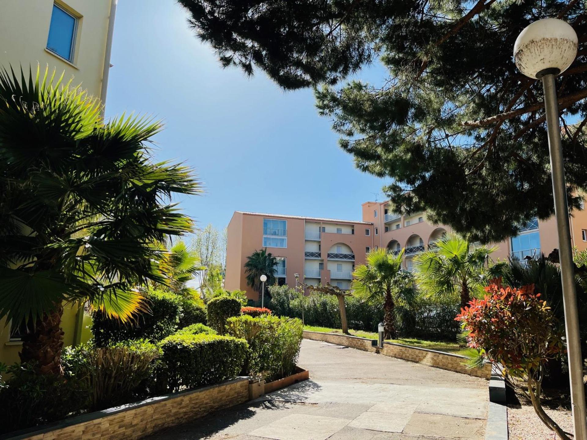 T2 ,4 Couchages ,Climatise ,Terrace ,En Face D'Aqualand ,Plage Rochelongue Agde Kültér fotó